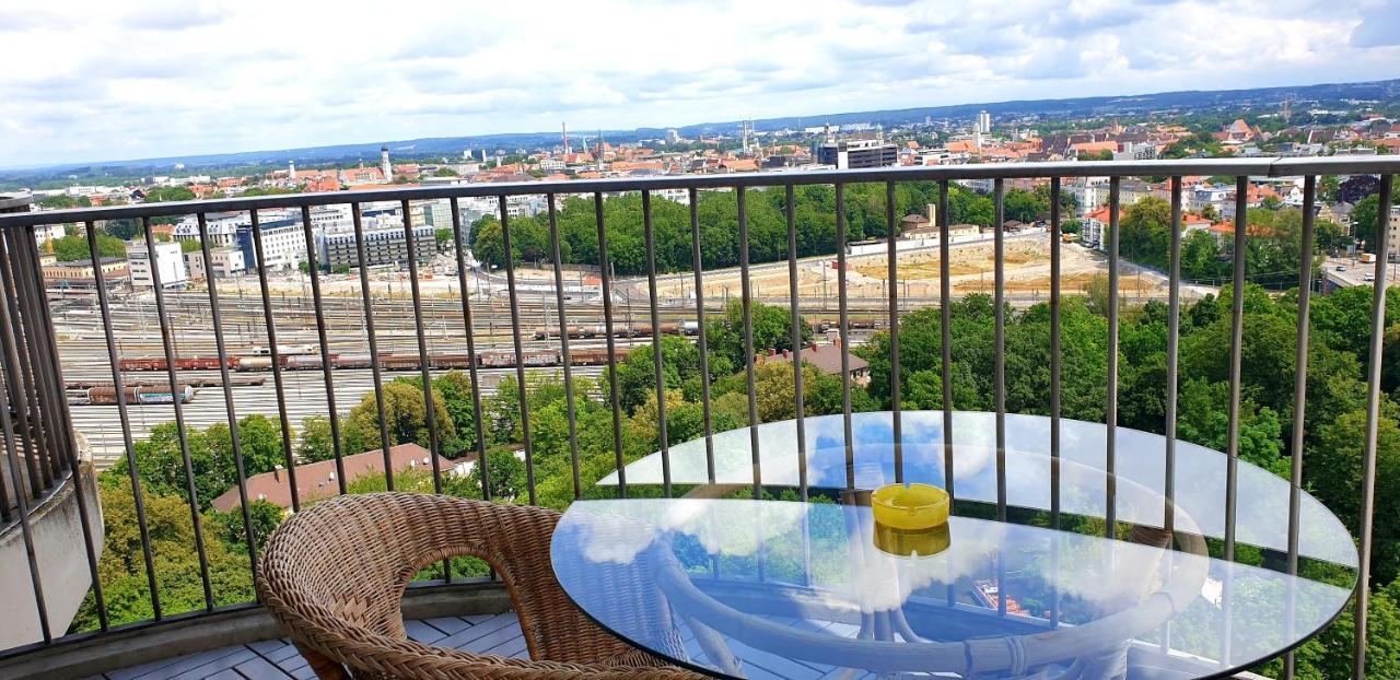 Suite-Xxi City View Hotelturm Augsburg Ngoại thất bức ảnh